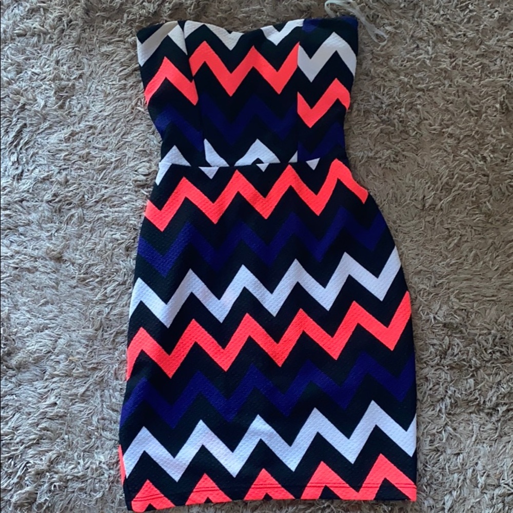Strapless tight dress